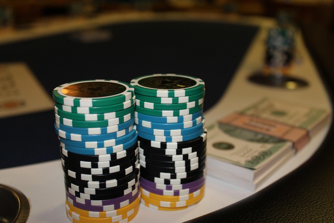 QQPOKER合法平台三大认证 - QQPOKER合法平台三大认证:正版授权、资金安全与公平保障