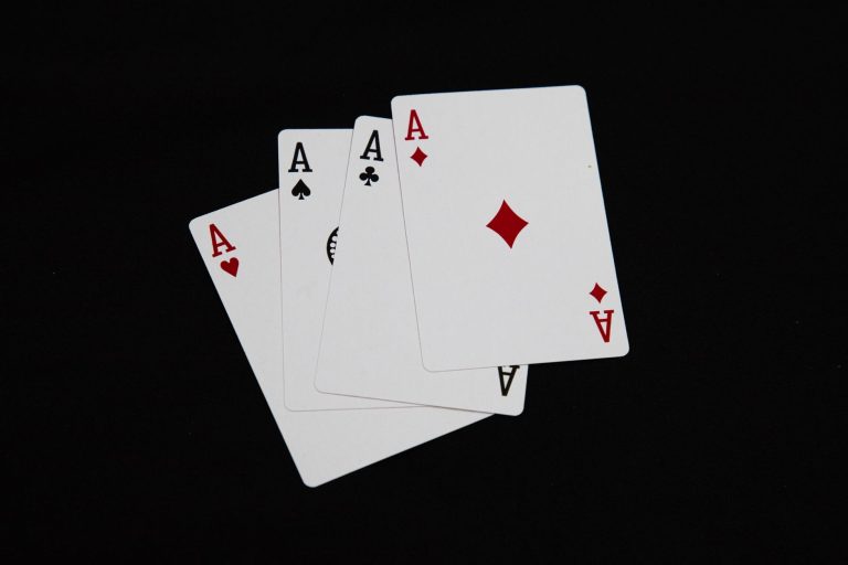 QQPOKER手机版德州扑克入门：规则与技巧一文掌握