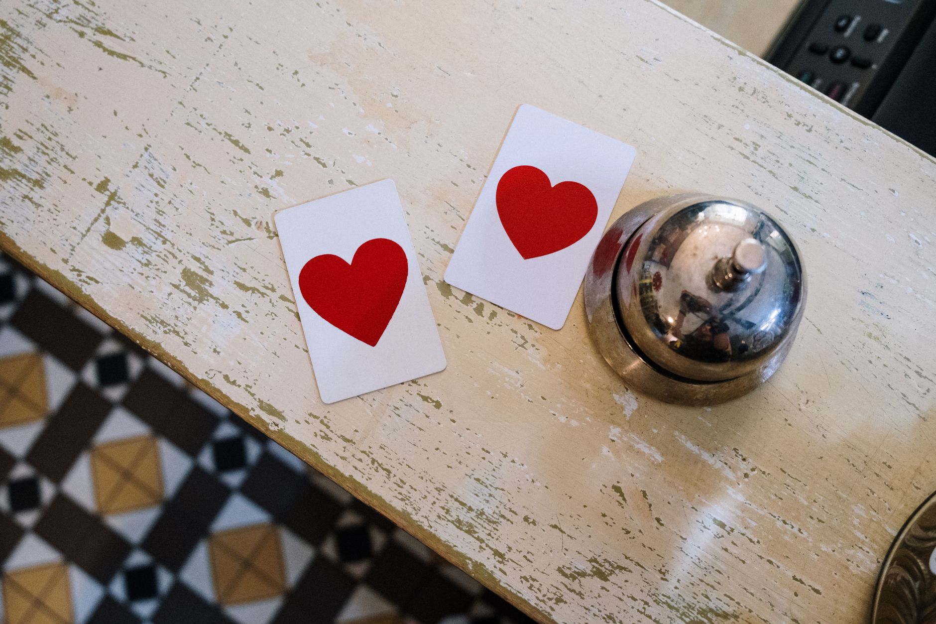 QQPOKER手机版安卓iOS下载指南：德州扑克新手如何快速上手
