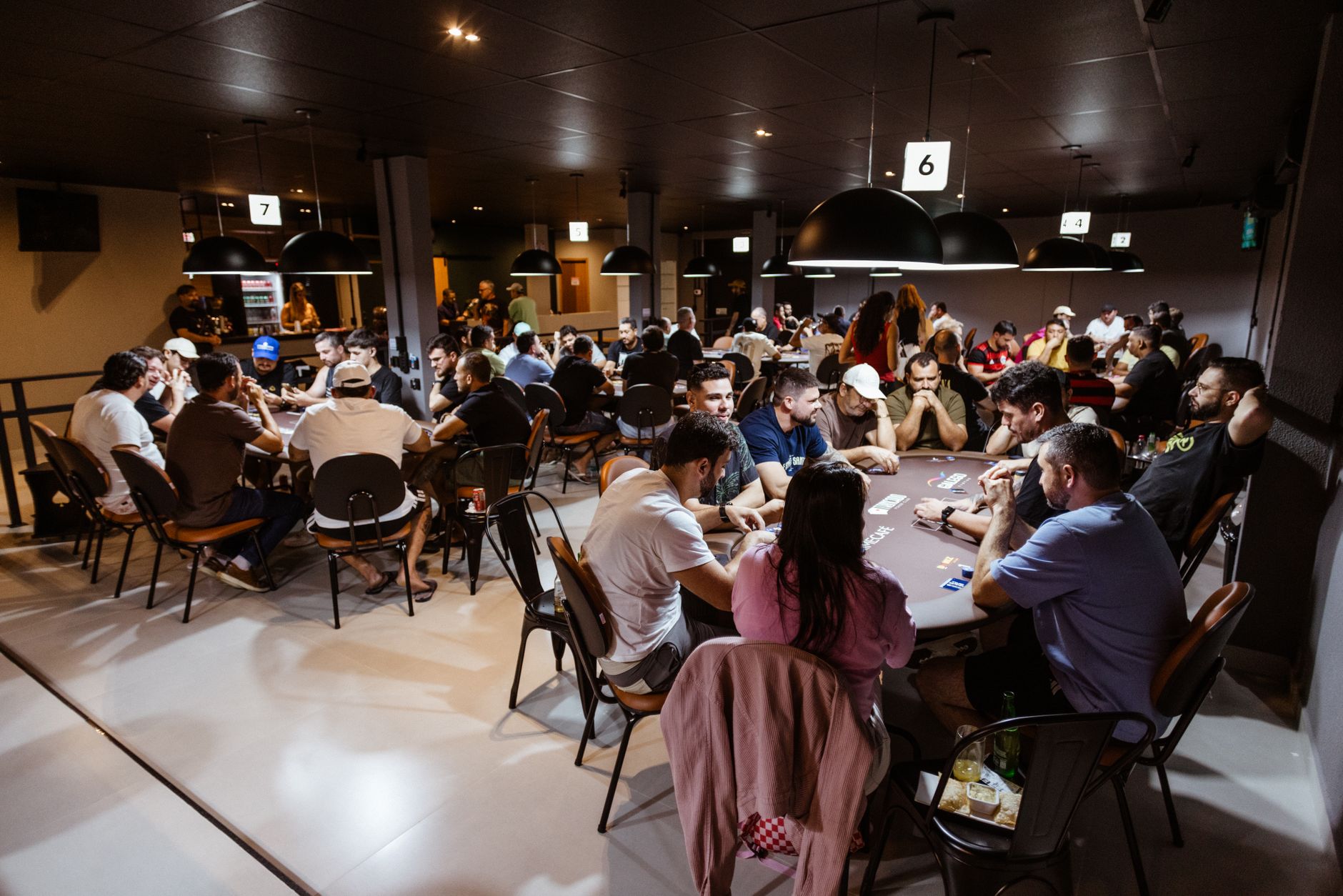 QQPOKER游戏大厅:德州扑克新手快速入门指南(要点图解)