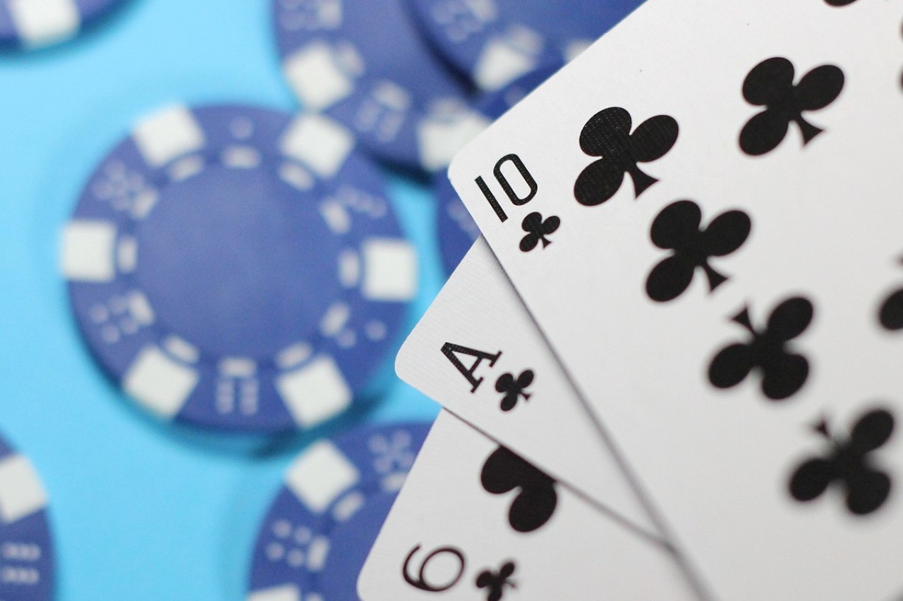 QQPOKER官网入口：正版下载与注册指南，安全便捷一步到位