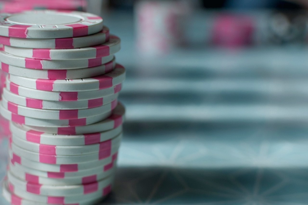 QQPOKER官网俱乐部：下载注册与正版平台优势详解