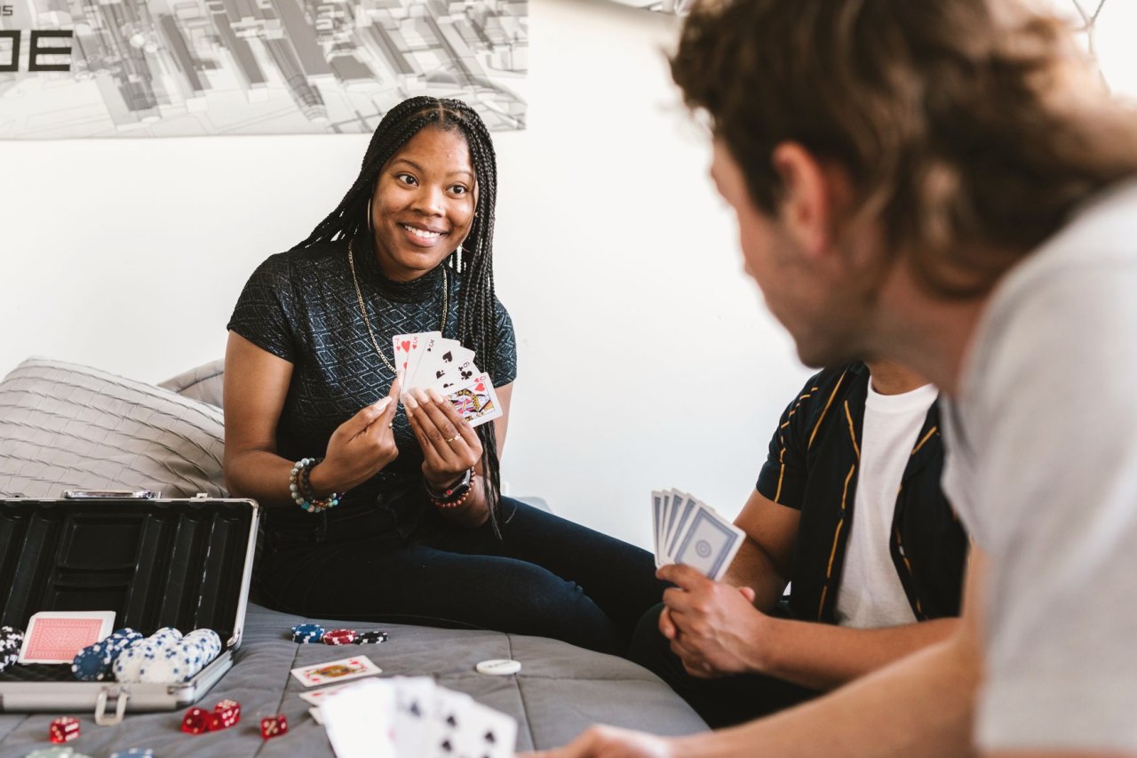 【正版下载】QQPOKER正版下载指南：安全快速上手德州扑克