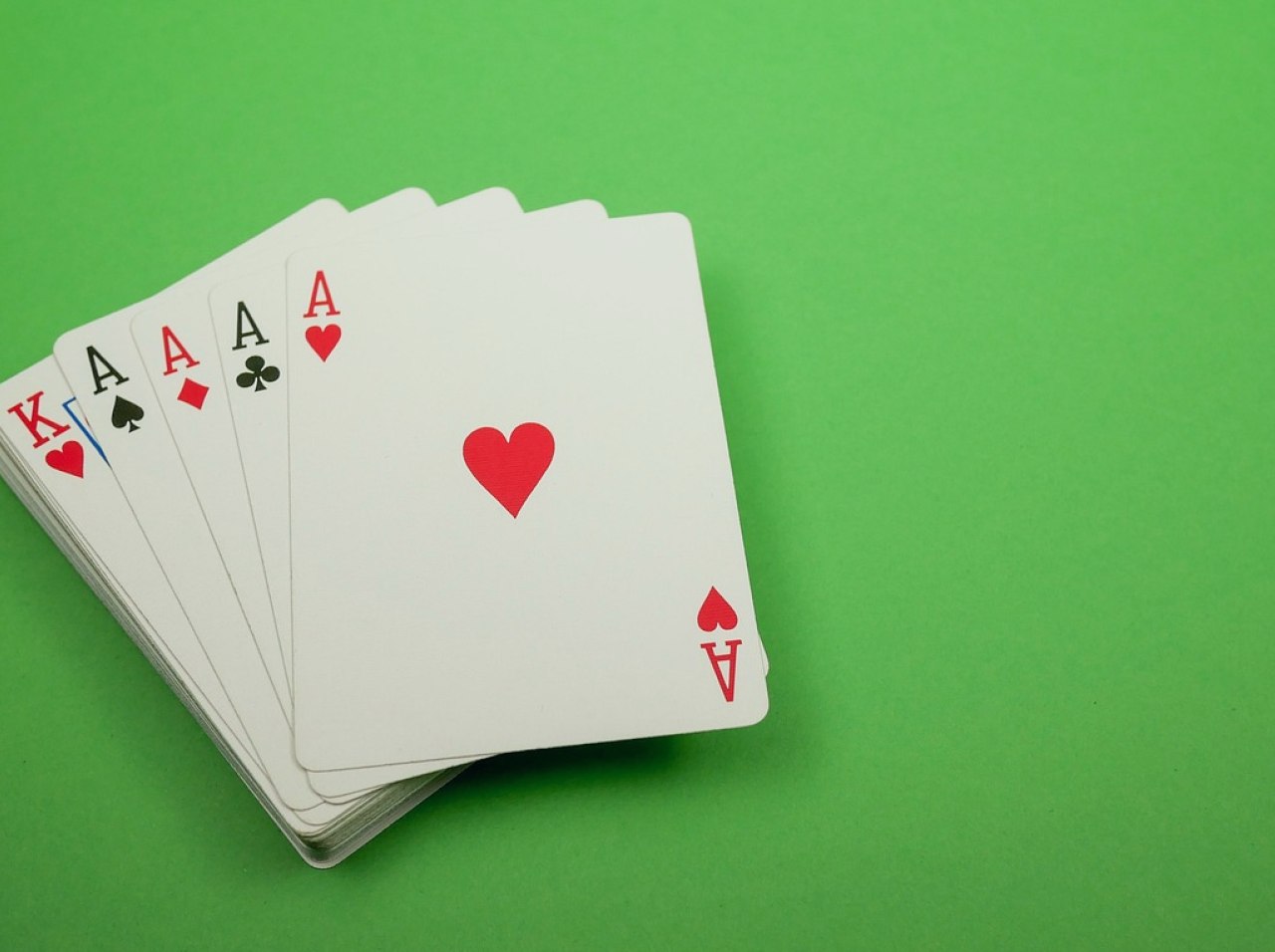 【正版下载】QQPOKER正版下载指南：安全快速上手德州扑克（要点图解）