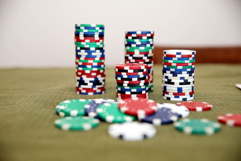 QQPOKER手机版iOS安卓下载安装教程：德州扑克新手入门必看