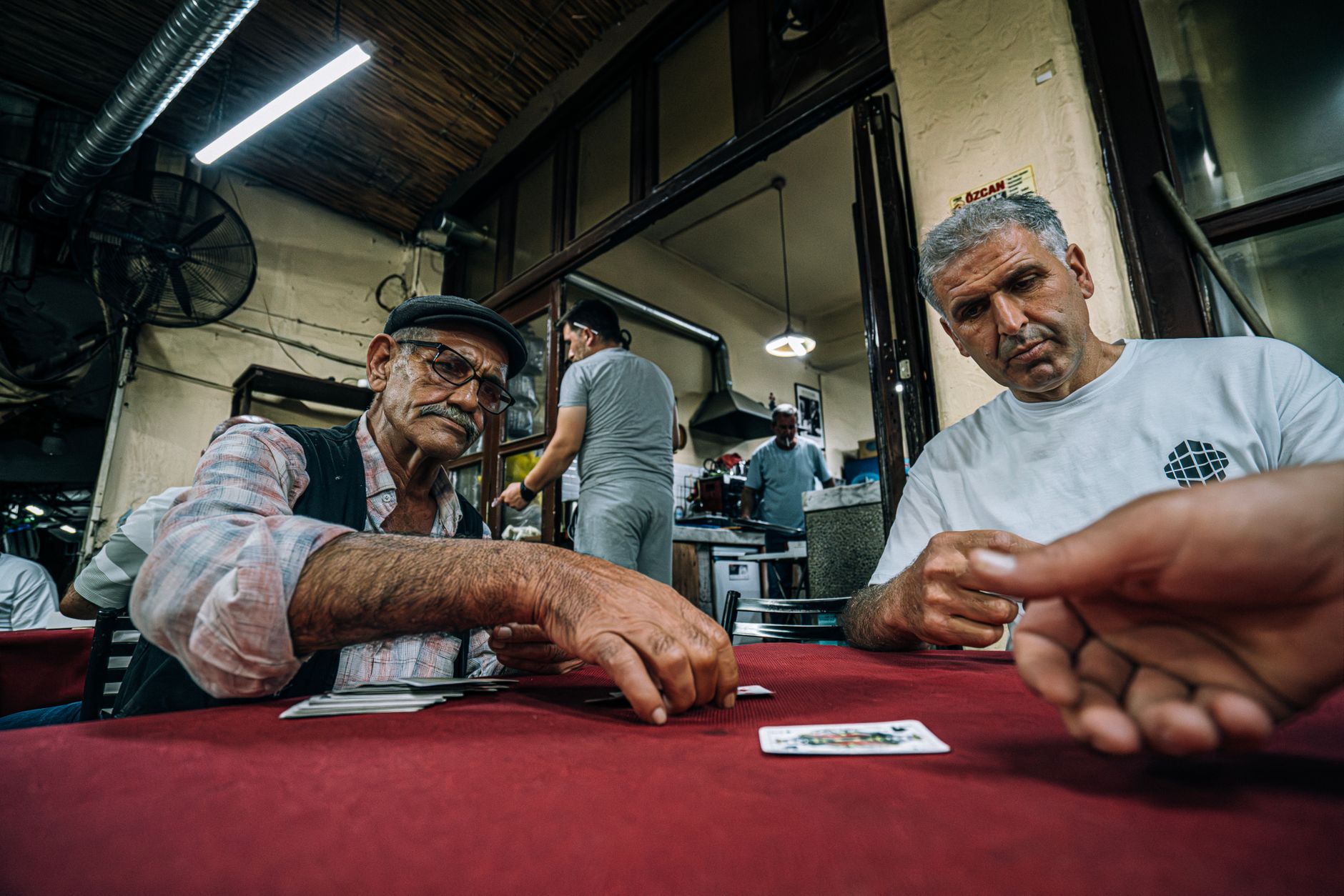 QQPOKER官网入口在哪？正版平台一键直达指南（实战示例）