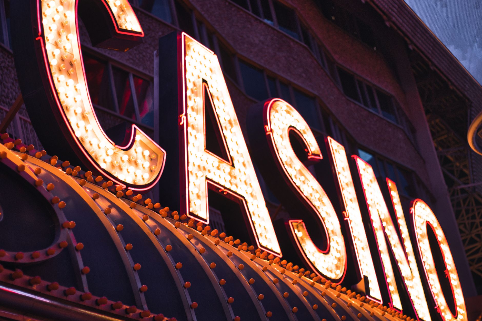 QQPOKER正版安全验证：三步识别官方平台与保护账户技巧（实战示例）